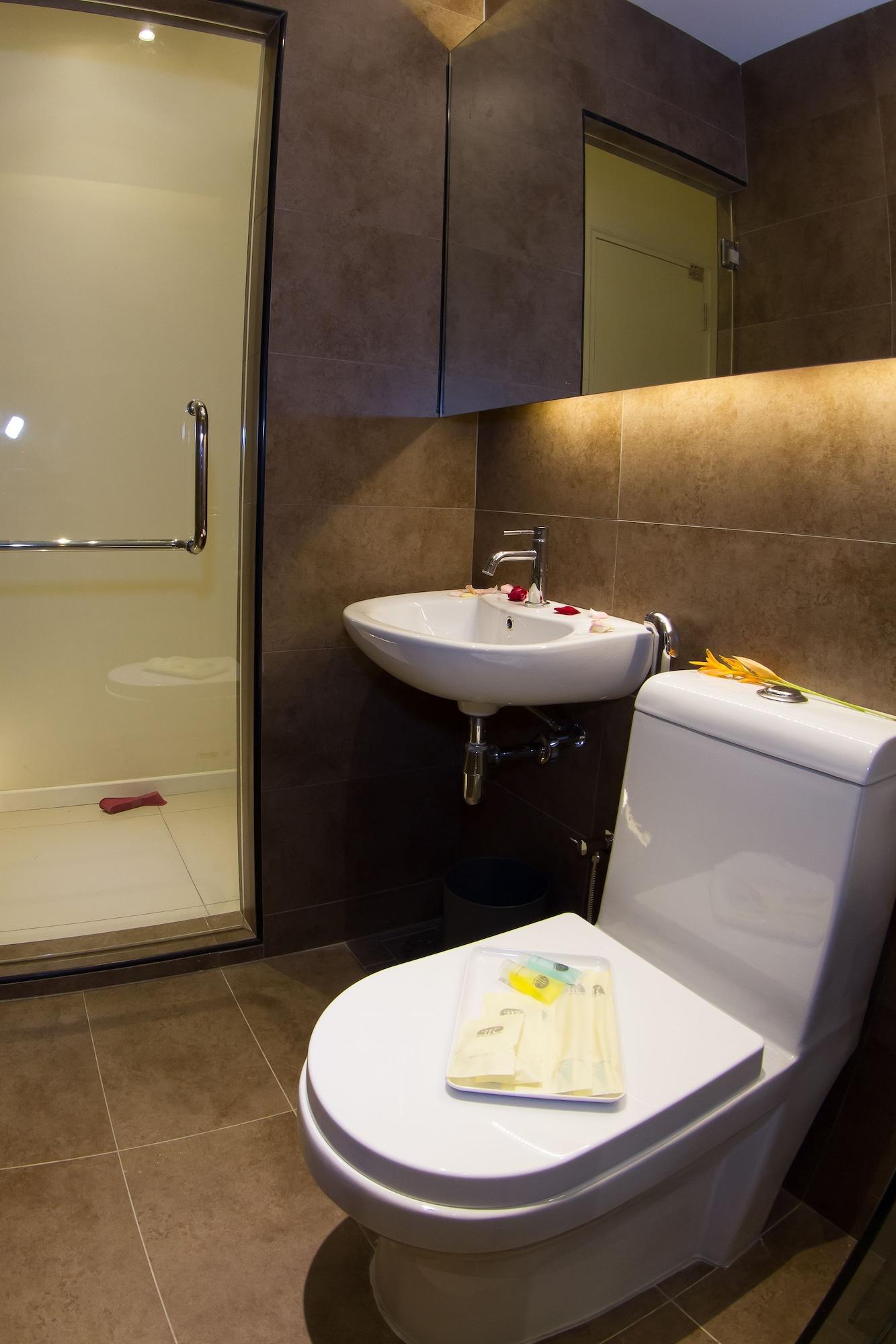 Mood Hotel Johor Bahru Extérieur photo