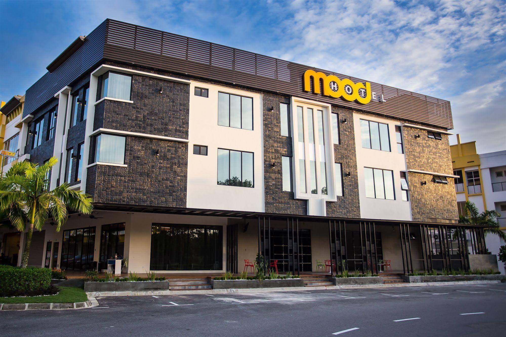 Mood Hotel Johor Bahru Extérieur photo