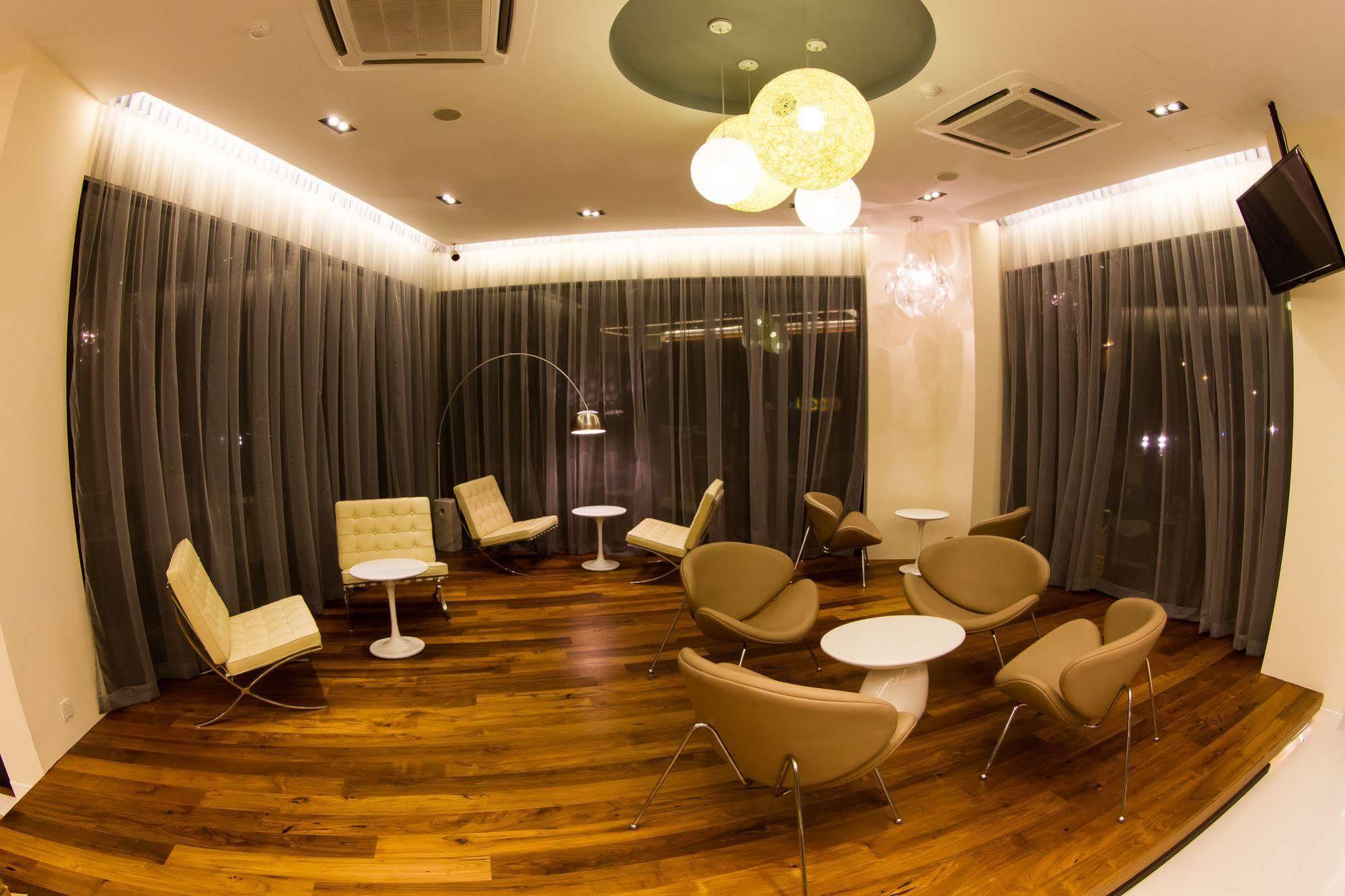 Mood Hotel Johor Bahru Extérieur photo