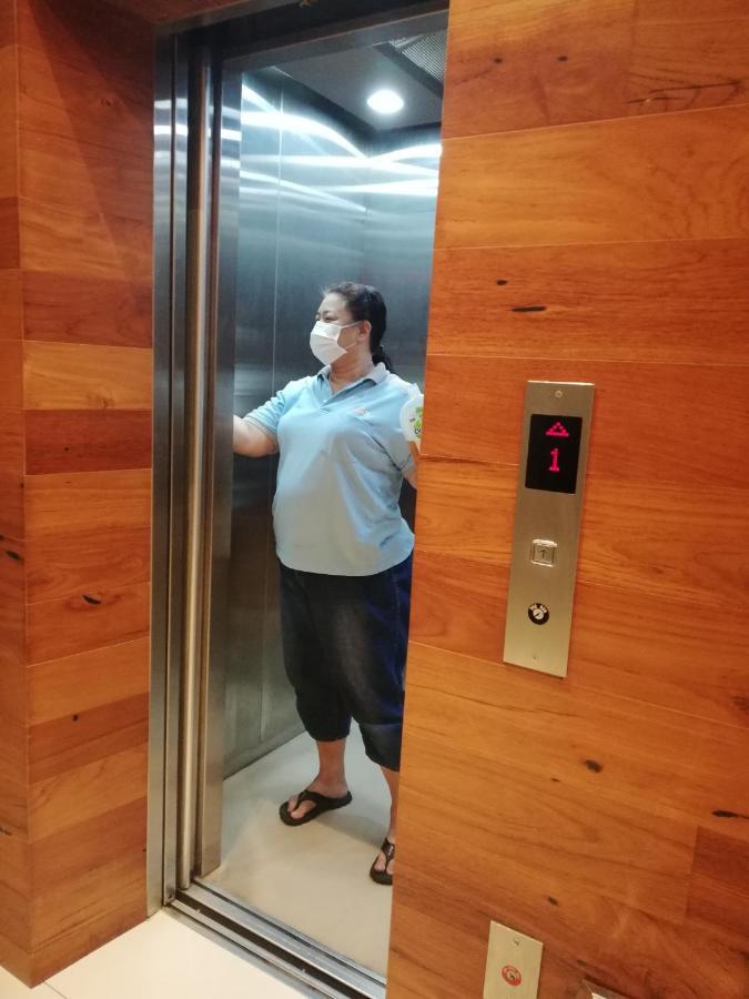 Mood Hotel Johor Bahru Extérieur photo